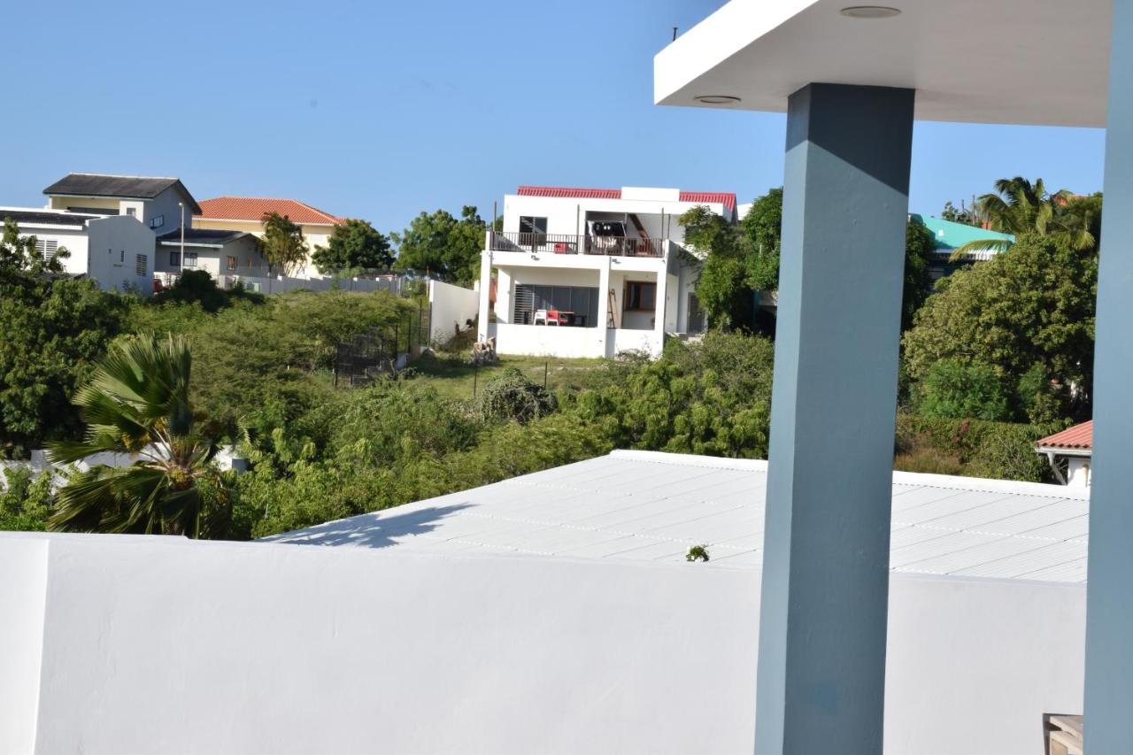 Cg Apartment - Flamboyan Willemstad Dış mekan fotoğraf